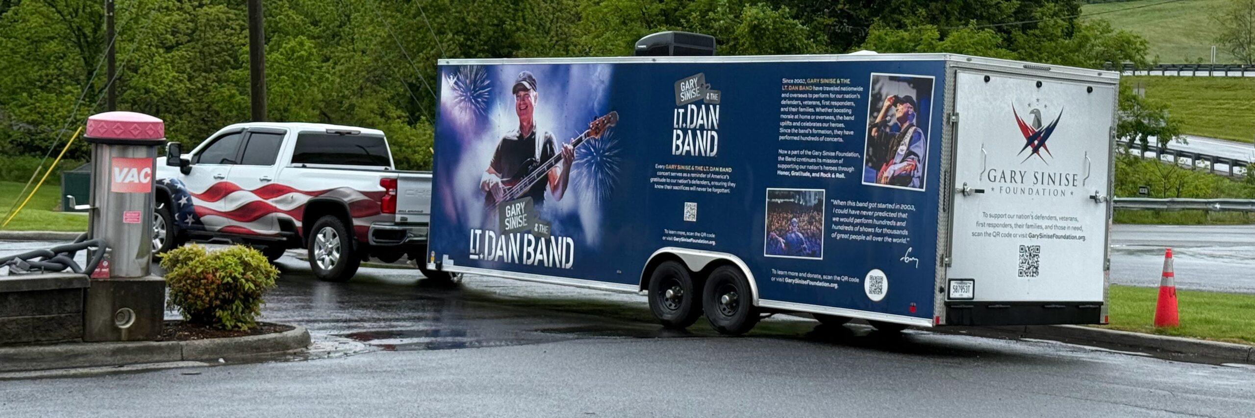 Lt. Dan Band Trailer at a roadside stop